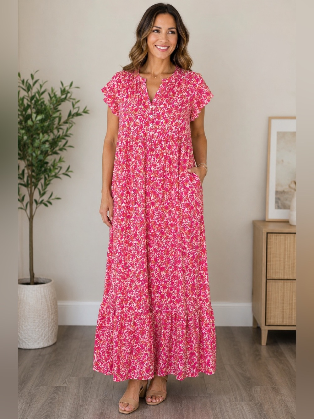 Entro Women’s Red Cream Floral Maxi Dress V-Neck Size Large